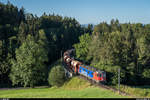 SBB Cargo Re 6/6 11672  Balerna  mit einer Hlfte des Kieszuges nach Bretswil Tobel am 21. August 2020 bei Emmetschloo auf der Stammstrecke des DVZO (Infrastruktur ST).