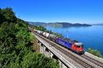 Re 620 032 mit einem Güterzug am 04.09.2020 bei Immensee.