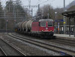 SBB - 620 085-1 mit Kesselwagen bei der durchfahrt im Bahnhof Sissach am 26.02.2021