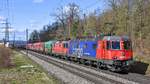 Re 620 007-5  Wattwil  gemeinsam mit Re 4/4 II 11248 auf dem Weg in den Süden bei Brunegg AG am 27.03.2021.