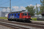 Re 620 065-3 durchfährt solo den Bahnhof Rupperswil.