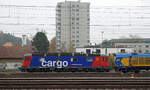 Die NEUSTE und LETZTE REFIT, die Re 620 014-1  MEILEN  vor einem Bauzug im Güterbahnhof Solothurn am 13. November 2021.
Foto: Walter Ruetsch