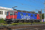 Re 620 083-6 durchfährt am 10.10.2022 solo den Bahnhof Pratteln.