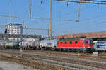 Re 620 085-1 durchfährt am 13.02.2023 den Bahnhof Pratteln.