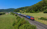 Re 620 021 mit einem Kesselzug am 07.06.2023 bei Villnachern.