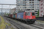 Re 620 072-0 durchfährt am 29.08.2023 den Bahnhof Pratteln.