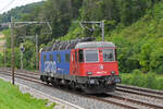 Re 620 013-3 fährt am 27.07.2023 solo Richtung Bahnhof Gelterkinden.