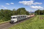 RADVE Re 620 003-4 mit Zug 69772 Sihlbrugg - Hüntwangen, aufgenommen kurz nach Mühlau AG am 10.06.2024.