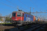 Re 620 068-7 durchfährt am 30.10.2024 den Bahnhof Pratteln.