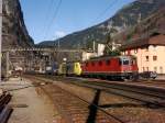 Re 6/6 11601 und ES 64 F4 097 alias 189 997 mit GZ bei Faido am 20.3.2008