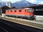 Der Prototyp Re 6/6 11602  Morges  sonnt sich in der wrmenden Sonne im Bahnhof Landquart.