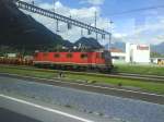 Eine Re 6/6 als Lokzug von Buchs/SG nach Landquart bei der Durchfahrt in Sargans.