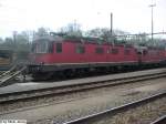 Die Re 6/6 11652 ''Kerzers'' stand am 16.4.05 in Muttenz.