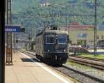 Re 6/6 11663  Eglisau  auf Solofahrt mit starkem(!!) Rckenwind in Giubiasco am 31.05.10.