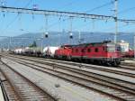 SBB - Re 6/6  11610 mit Am 841 vor Gterzug im Bahnhof Yverdon-les-Bains am 04.09.2013