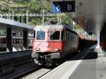 SBB - Lok 620 047-1 vor Güterzug bei der durchfahrt im Bahnhof Visp am 22.09.2014