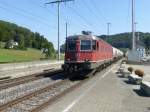 SBB - Re 6/6 11653 mit Güterwagen bei der durchfahrt im Bahnhof Riedtwil am 31.08.2015