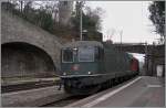 Heute gab es auf dem Weg zur Arbeit viel zu sehen und zu fotografieren: In Vevey begegnete mir eine  Re 10/10) bestehend aus der grnen Re 6/6 11464 und der roten Re 430 357-4 auf dem Weg Richtung