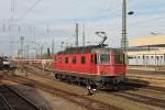 Nachschuss auf Re 6/6 11607  Wattwil  am 14.11.2014, als sie als Lokzug durch den Badischen Bahnhof von Basel gen Weil am RHein/Haltingen fuhr, um dort einen Güterzug in Richtung Schweiz zu