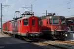 OeBB/SBB: Kehrichtzug mit Re 4/4 I 10009 (ehemals SBB) und Re 6/6 11624  ROTHRIST  in Oensingen am 11. Juli 2016.
Foto: Walter Ruetsch