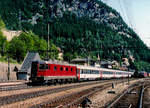 SBB: EC mit der Re 6/6 11689  GERRA-GAMBAROGNO  in Göschenen im Juli 2007.