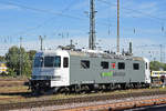 Re 620 003-4 rail adventure (ex SBB 11603) steht auf einem Abstellgleis beim badischen Bahnhof.