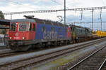 TR Trans Rail - Müller Frauenfeld - Swisstrain.
Am 7. März 2020 wurden mit der Re 620 032-3  Däniken  die Ae 4/7 10961, eine nicht erkennbare Be 4/4 sowie 9 Wagen Sgmns & Ks von Chiasso bzw. Biasca nach Pfäffikon SZ bzw. Uetikon überführt. Die Aufnahmen sind während dem Kontrollhalt in Wohlen entstanden.
Foto: Walter Ruetsch  