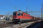 Re 620 078-6 durchfährt den Bahnhof Pratteln.