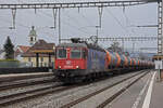 Re 620 024-0 durchfährt bei leichtem Schneefall den Bahnhof Rupperswil.