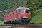 Die SBB Re 6/6 11631 (Re 620 031-5)  Dulliken  in SBB Rot ist kurz vor Villeneuve auf dem Weg in Richtung Aigle.