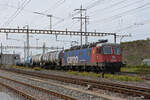 Re 620 082-8 durchfährt am 13.09.2022 den Bahnhof Pratteln.