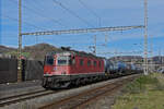 Re 620 017-4 durchfährt am 13.03.2023 den Bahnhof Gelterkinden.