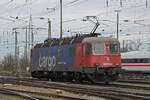 Re 620 083-6 durchfährt am 23.03.2023 den badischen Bahnhof.