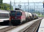 SBB - Re 6/6 11644 bei der einfahrt im Bahnhof Pfffikon/SZ am 26.08.2011