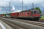 SBB: Defekte Re 6/6 11628  Konolfingen  mit Reparatur Etikette versehen.