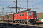 Re 620 005-9 (11605) durchfährt den Bahnhof Pratteln.