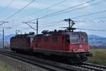 Re 420 338-6 und Re 6/6 11666  Stein am Rhein  als Lokzug bei Umiken AG in Richtung Basel auf der Bözberg Südrampe am 27.03.2018