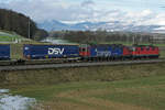 SBB CARGO: Re 10/10 mit einem Blockzug unterwegs in Richtung Olten auf der alten Stammstrecke bei Bollodingen am 9.