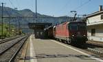 420 337-8 und eine Re 6/6 rollen am 06.05.2019 durch Rivera-Bironico