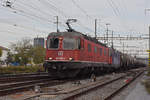 Doppeltraktion, mit den Loks 620 089-3 und 420 247-9 durchfährt den Bahnhof Pratteln.