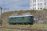 Re 4/4 I 10039 durchfährt am 24.09.2024 solo den Bahnhof Pratteln.