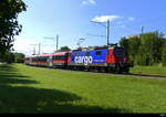 SBB - 420 160-6 unterwegs mit Regelzug der OeBB zu Besuch bei der OeBB anlässlich der 60 Jahr Feier des Lok Typ Re 4/4 bei der Ausfahrt aus dem Bhf. Oensingen am 2024.09.15