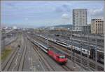 460 039-1 mit einem IC auf dem Weg zum Hauptbahnhof in Zürich Hardbrücke.