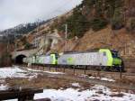 Drei Re 485 mit Ambrogio-Zug beim Schluchitunnel am 6.12.2007