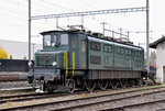 Ae 4/7 10997 steht auf einem Abstellgleis beim Bahnhof Sissach.