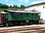 E-Lok Oldtimer Be 4/4 102 vor dem Depot in Huttwil am 04.06.2010