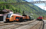 Seltenes Happening in Lavorgo: Links der SOB-Traverso von Locarno nach Basel, in der Mitte der historische Erlebniszug San Gottardo und rechts der Lösch- und Rettungszug der SBB.