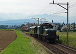 SBB/HSTB: Remisenfest des Vereins Historische Seethalbahn vom 3. September 2016.
Sonderzug nach Hochdorf mit der Be 6/8 III 13302 der Betriebsgruppe 13302 Wädenswil bei Eschenbach. Rechts im Bilde erkennbar sind die Pfarr- und Klosterkirche Eschenbach.
Foto: Walter Ruetsch 
