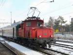 SBB - Rangierlok Ee 3/3 16402 als Mobile Heizlok im Bahnhof Rapperswil/SG am 16.01.2010