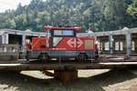 Die Ee 922 021 am 29.6.19 auf der Drehscheibe beim Lokdepot in Brig.